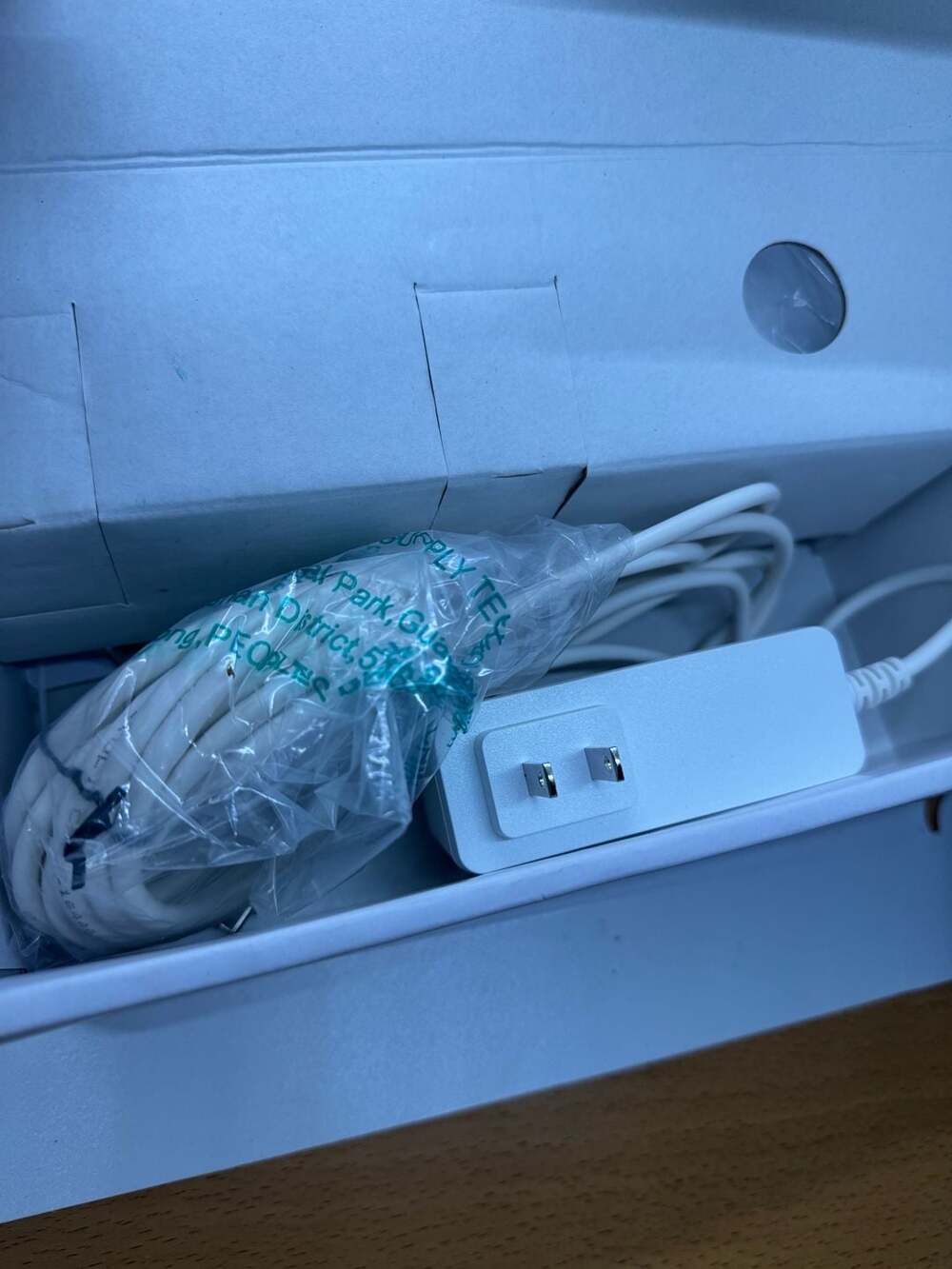 T-Mobile 5G Gateway Router Model TMO-G4SE - Picture 5 of 5